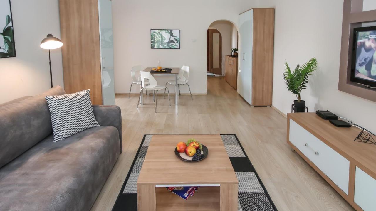 Delta City New Belgrade Apartment Free Public Parking Exterior foto